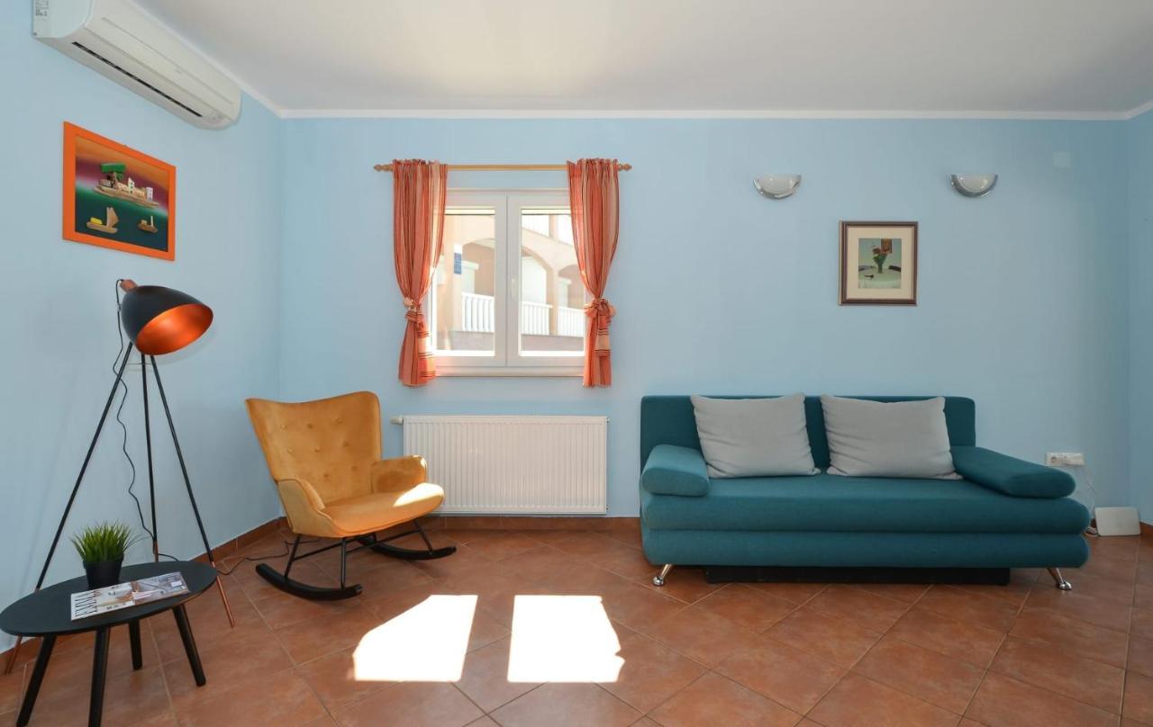 Apartments Santo Trogir - Okrug Gornji エクステリア 写真