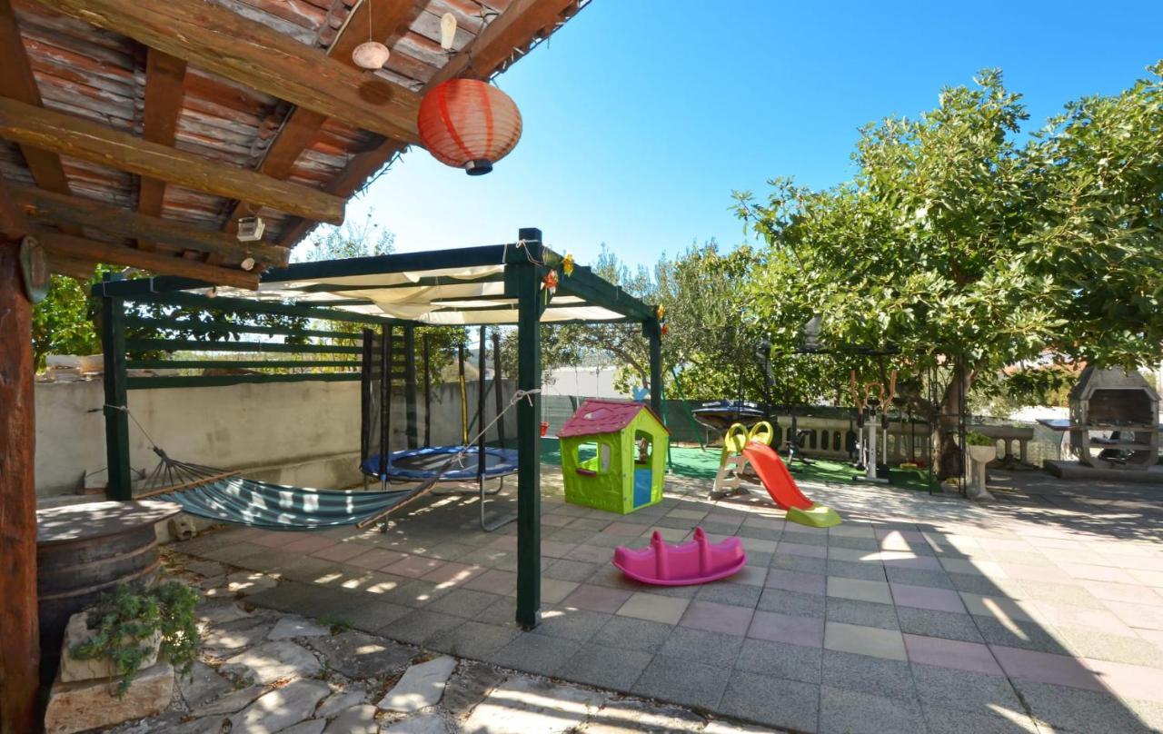 Apartments Santo Trogir - Okrug Gornji エクステリア 写真