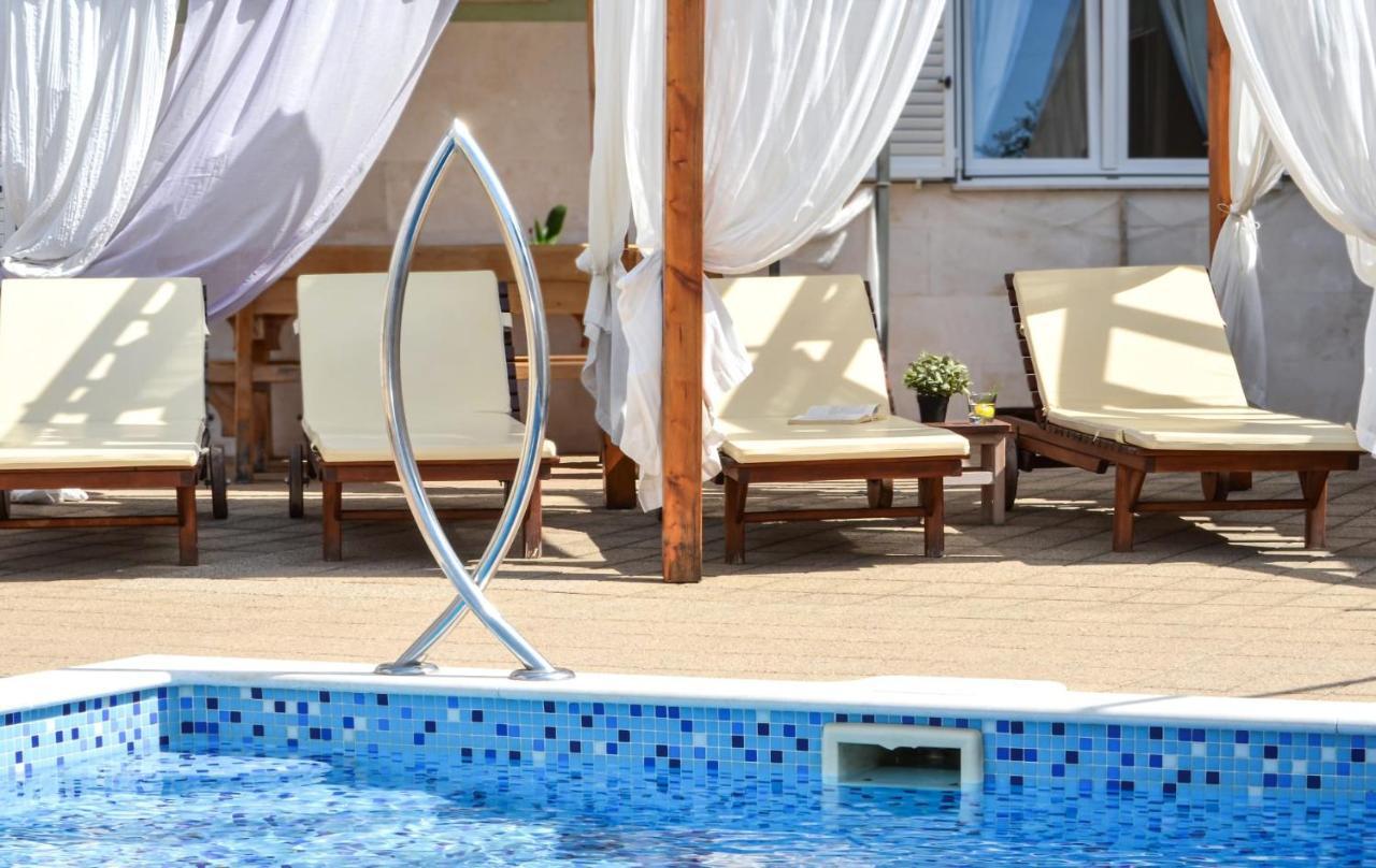 Apartments Santo Trogir - Okrug Gornji エクステリア 写真