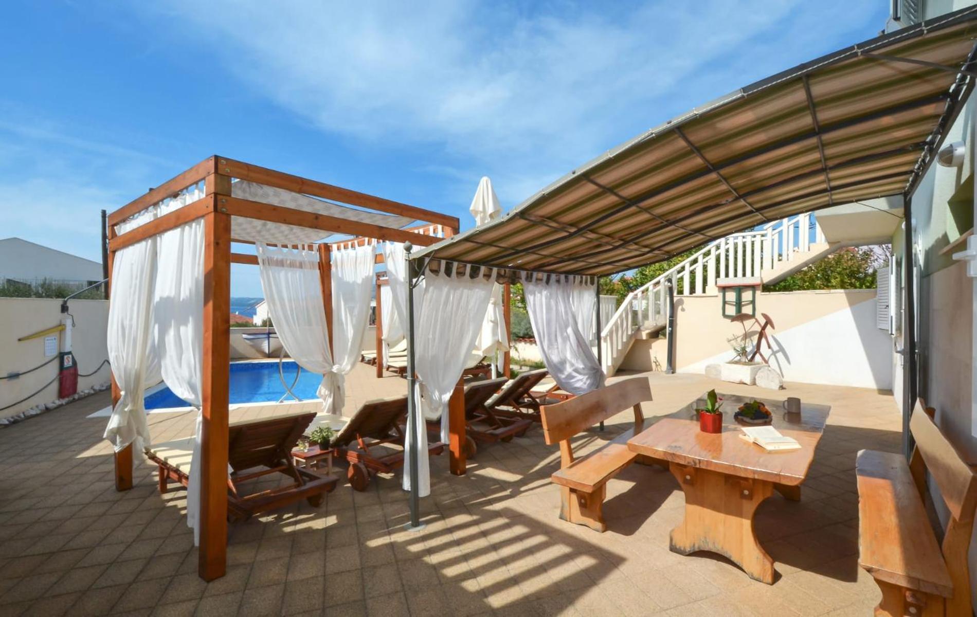 Apartments Santo Trogir - Okrug Gornji エクステリア 写真