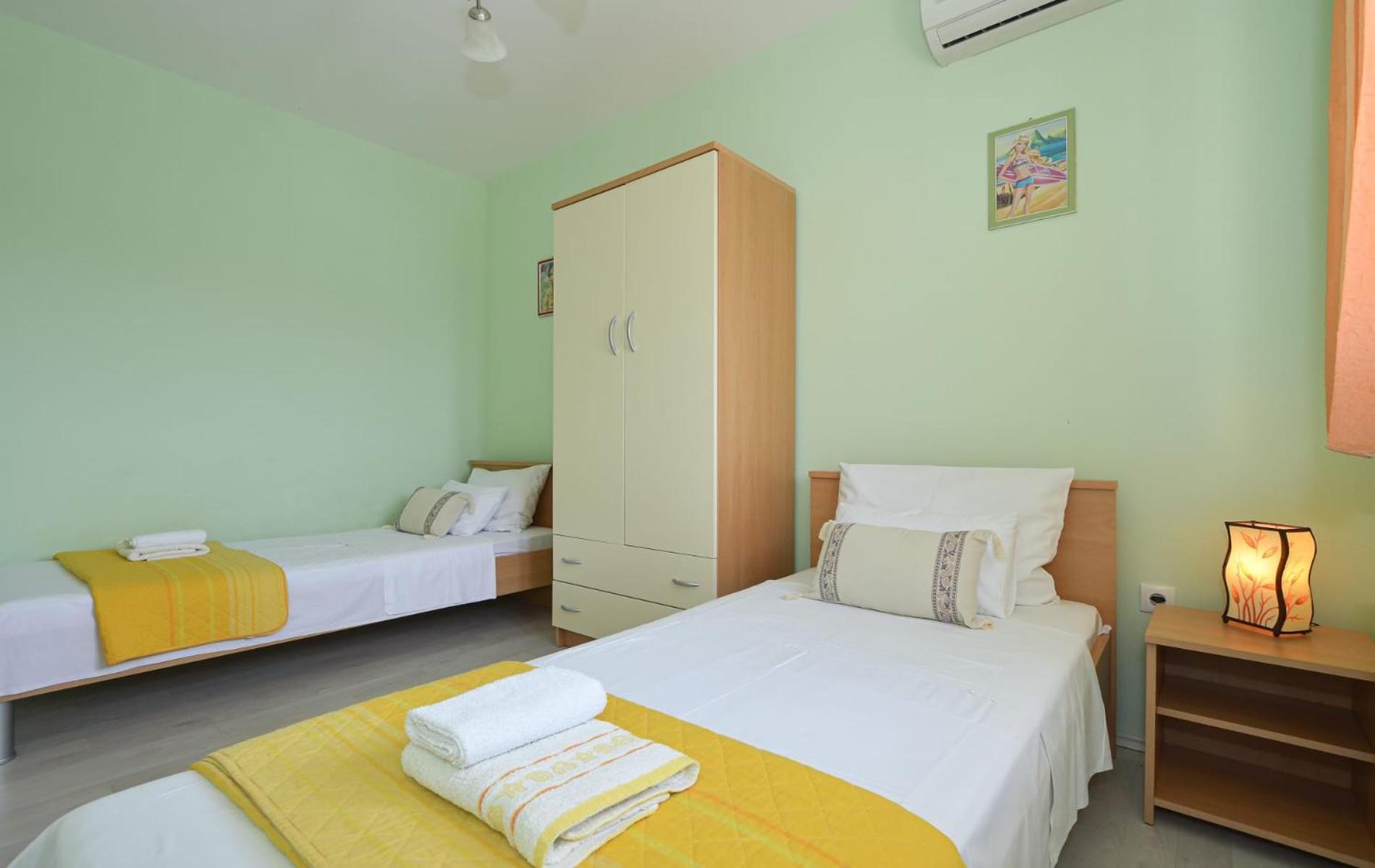 Apartments Santo Trogir - Okrug Gornji エクステリア 写真