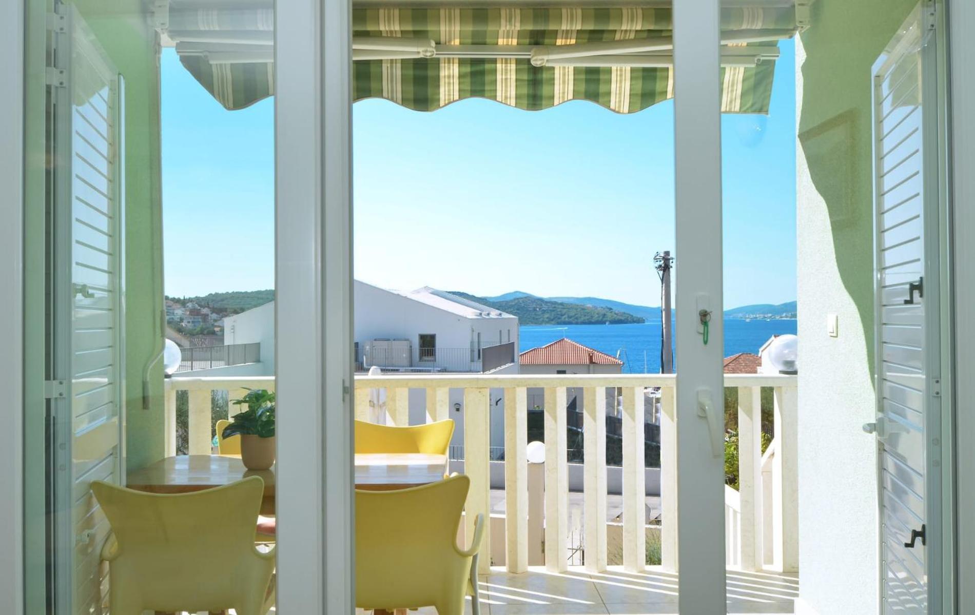 Apartments Santo Trogir - Okrug Gornji エクステリア 写真